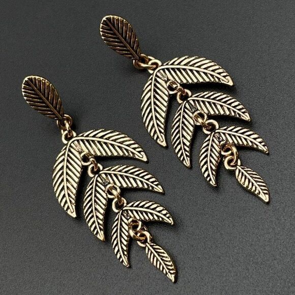 Bronze Dangling Detailed Leaf Boho Vintage Style Post Back Drop Earrings - Picture 1 of 10